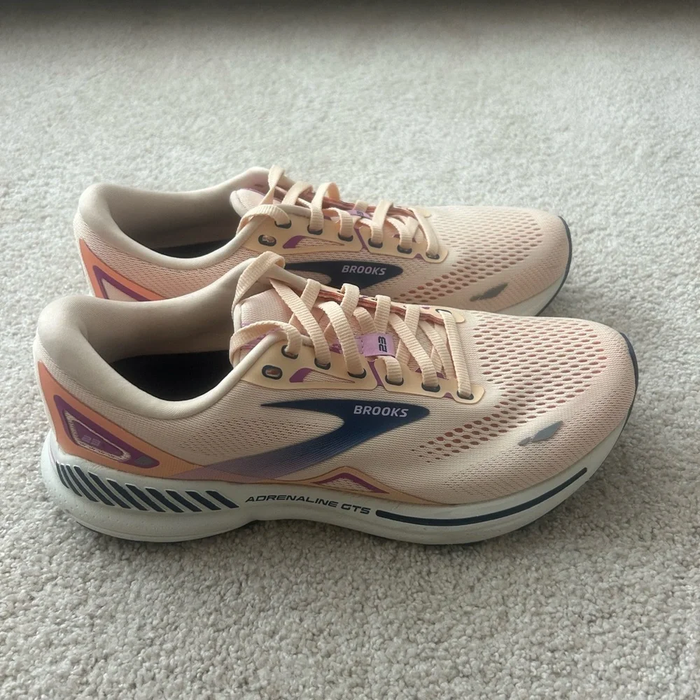 Brooks Women's Adrenaline GTS 23 in Apricot - Picture 6 of 7